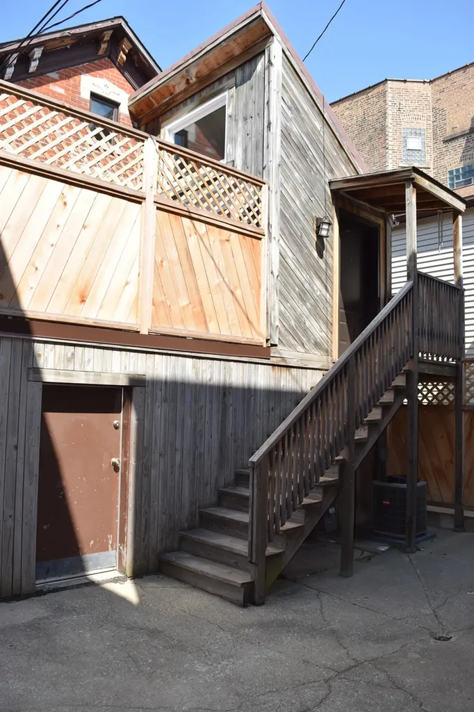 3206 South Wallace Street Chicago IL 60616