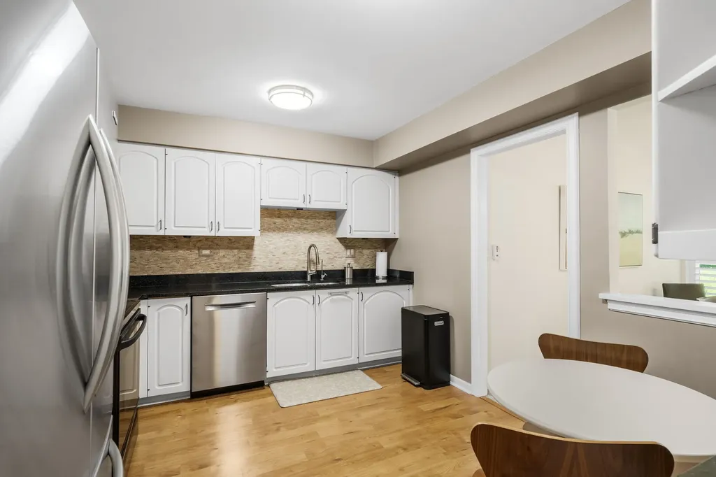 2 Oak Brook Club Drive Oak Brook IL 60523