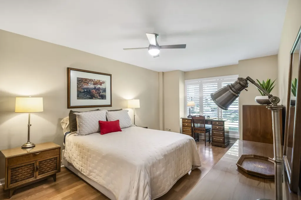 2 Oak Brook Club Drive Oak Brook IL 60523