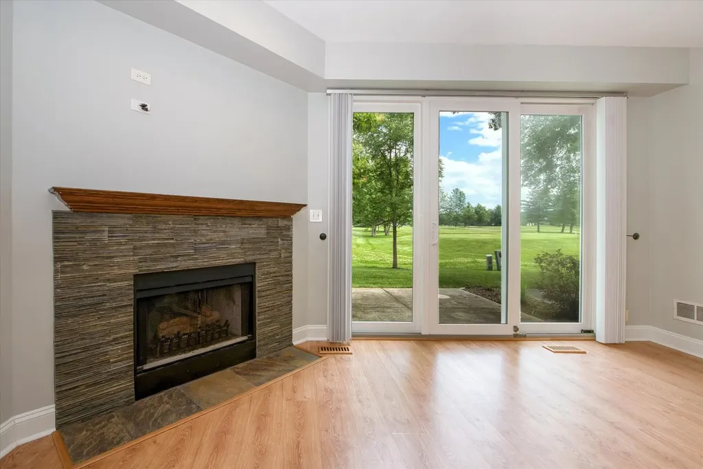 112 Golfview Drive Glendale Heights IL 60139