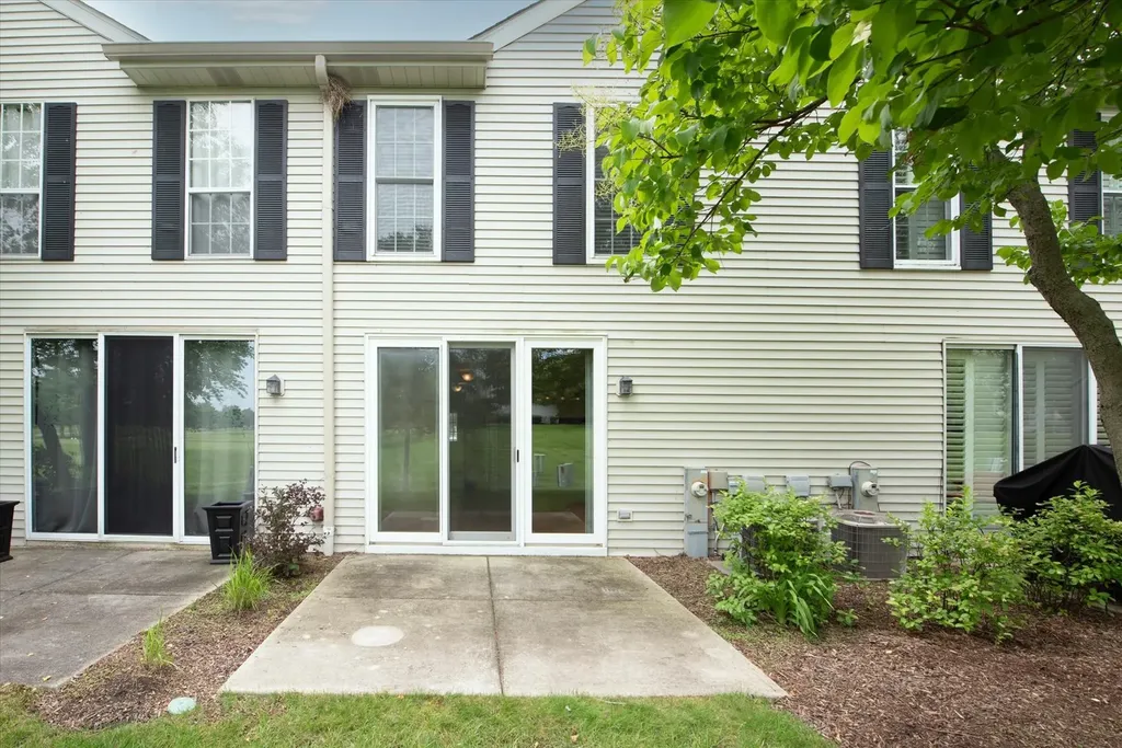 112 Golfview Drive Glendale Heights IL 60139