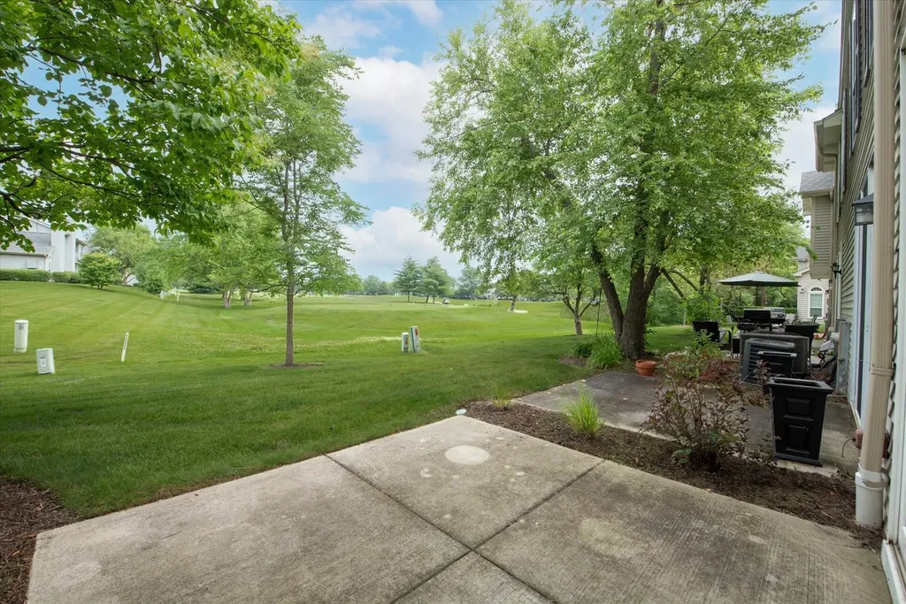 112 Golfview Drive Glendale Heights IL 60139