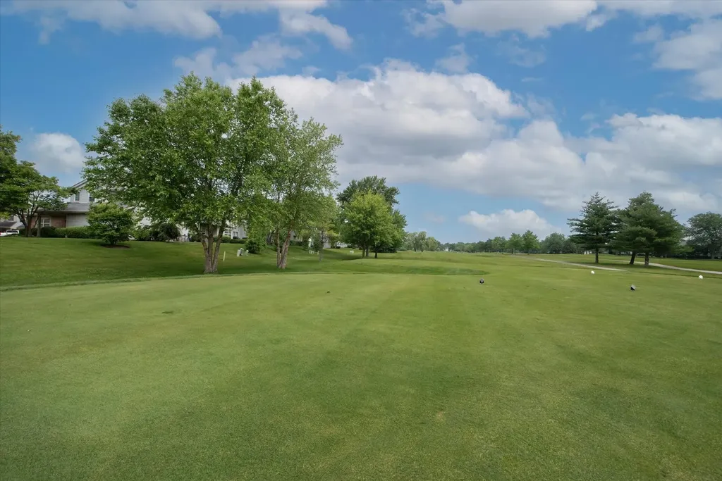 112 Golfview Drive Glendale Heights IL 60139