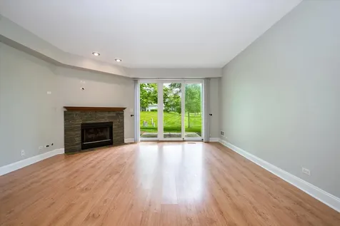 112 Golfview Drive Glendale Heights IL 60139