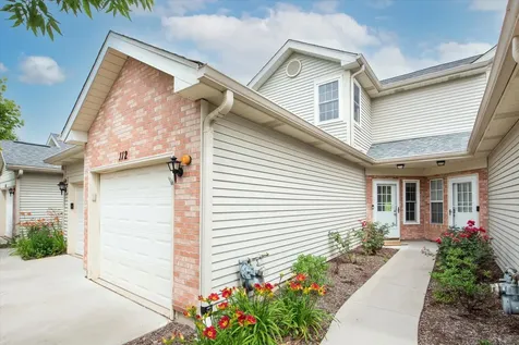 112 Golfview Drive Glendale Heights IL 60139