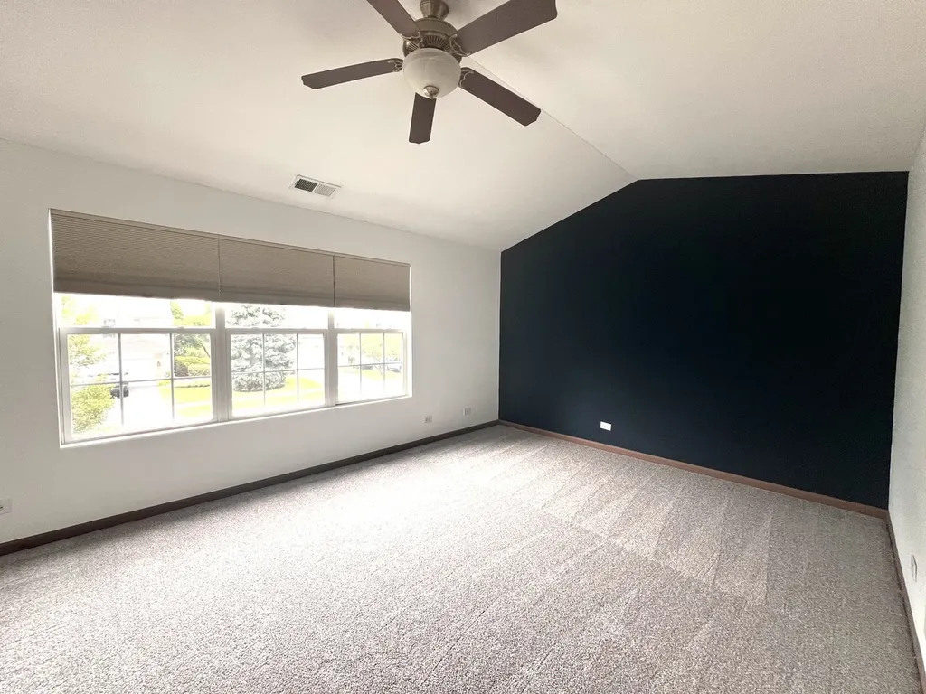 2407 Stoughton Circle Aurora IL 60502