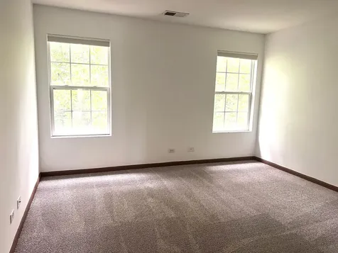 2407 Stoughton Circle Aurora IL 60502