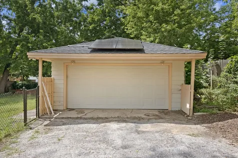 502 Monroe Avenue Ingleside IL 60041