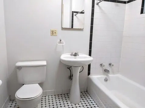 705 West Cornelia Avenue Chicago IL 60657