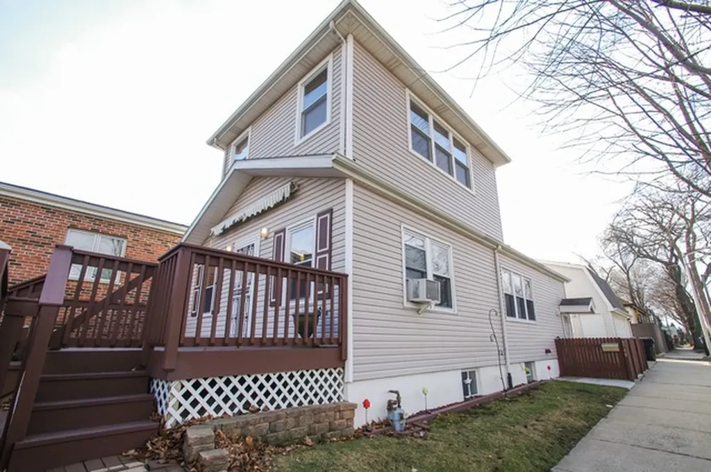6548 North Sayre Avenue Chicago IL 60631