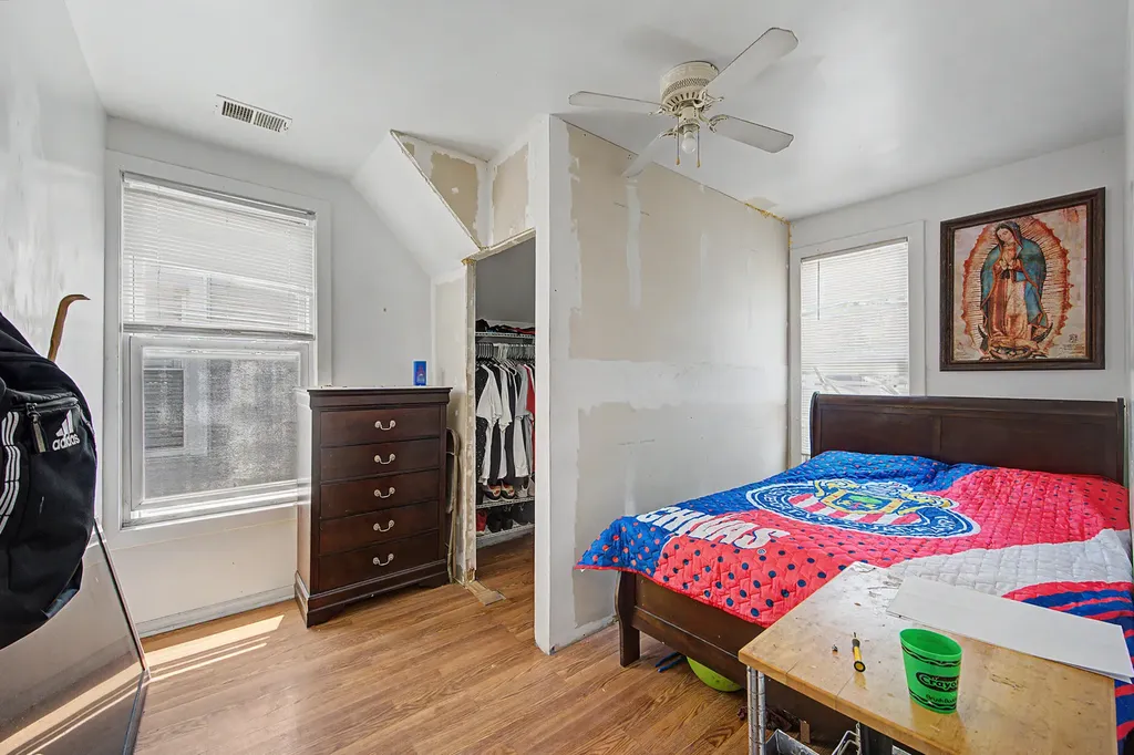 848 North Lawler Avenue Chicago IL 60651