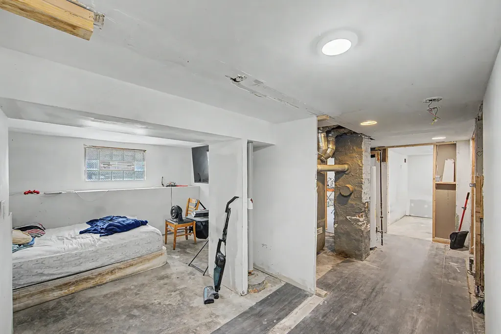 848 North Lawler Avenue Chicago IL 60651