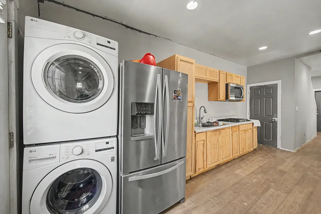848 North Lawler Avenue Chicago IL 60651