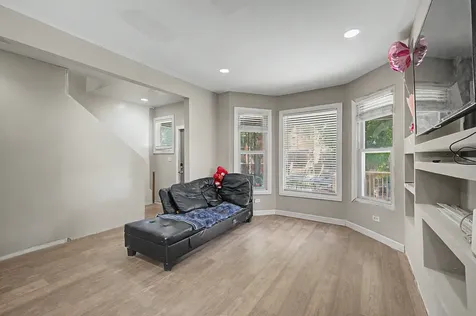 848 North Lawler Avenue Chicago IL 60651