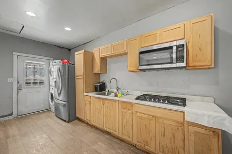 848 North Lawler Avenue Chicago IL 60651