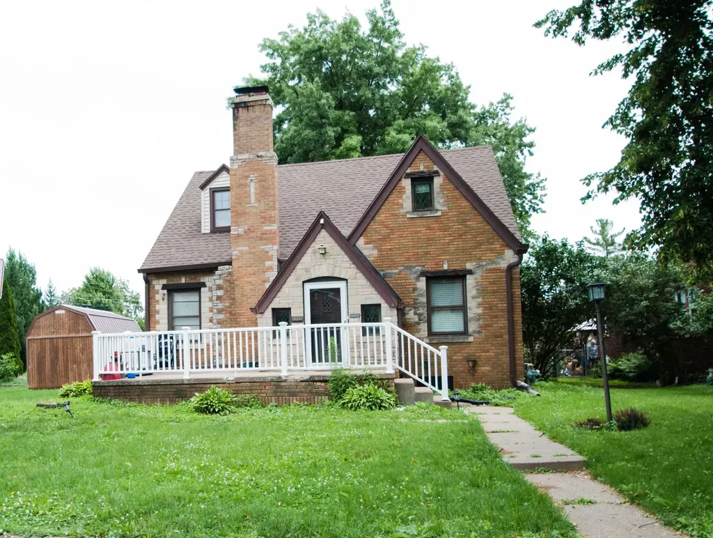 2007 37TH Street Rock Island IL 61201