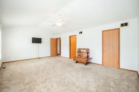 5616 West Von Avenue Monee IL 60449
