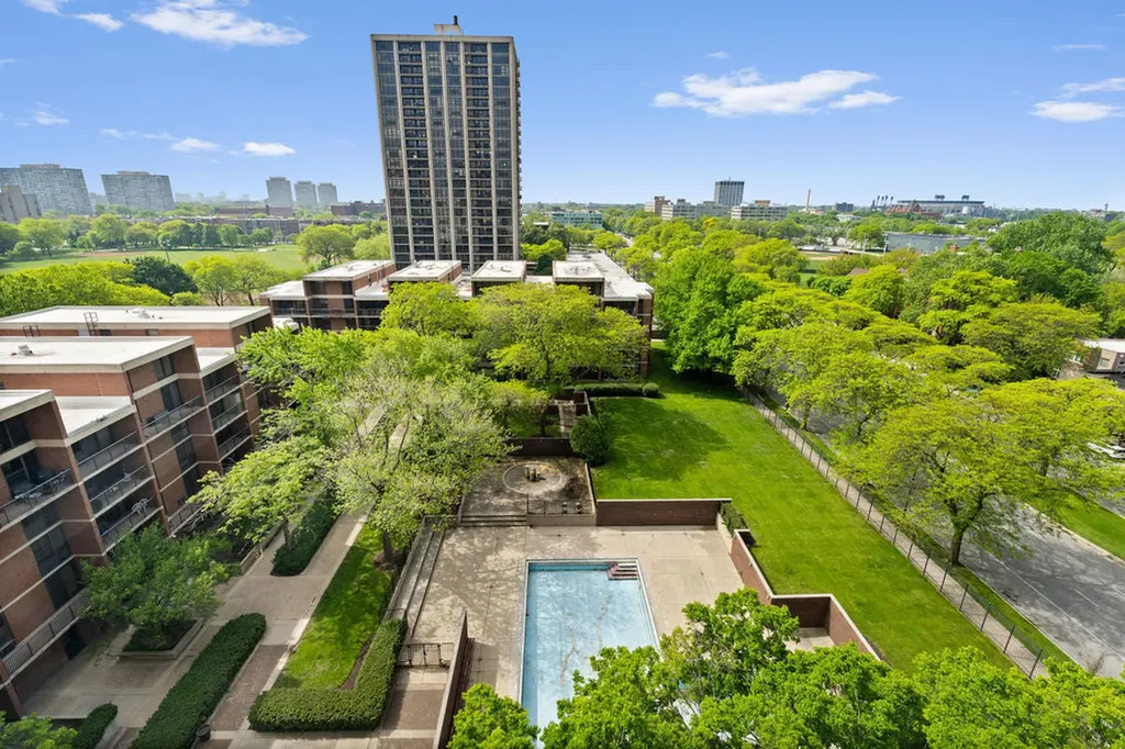 2901 South Michigan Avenue Chicago IL 60616