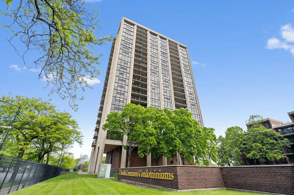 2901 South Michigan Avenue Chicago IL 60616