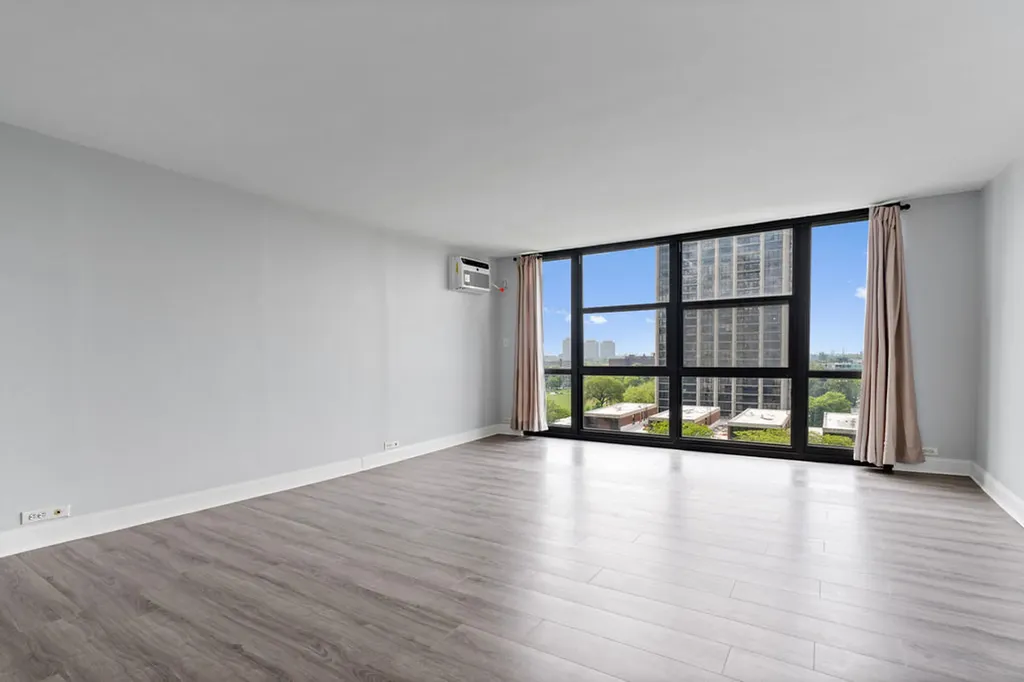 2901 South Michigan Avenue Chicago IL 60616