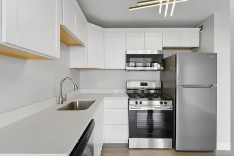2901 South Michigan Avenue Chicago IL 60616
