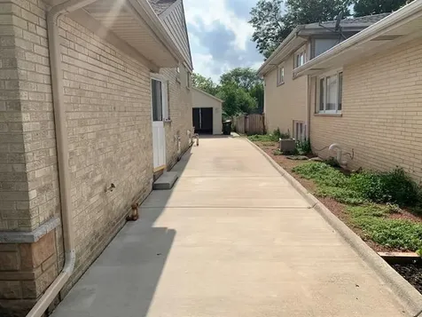 634 Babetta Avenue Park Ridge IL 60068