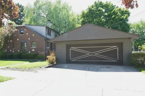 8502 Parkview Avenue Brookfield IL 60513