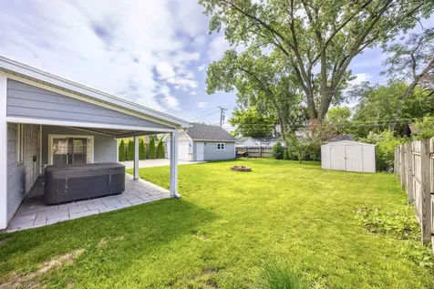 7823 West 98th Place Hickory Hills IL 60457