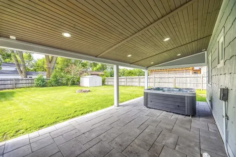 7823 West 98th Place Hickory Hills IL 60457
