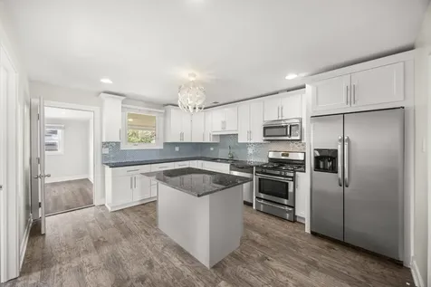 7823 West 98th Place Hickory Hills IL 60457