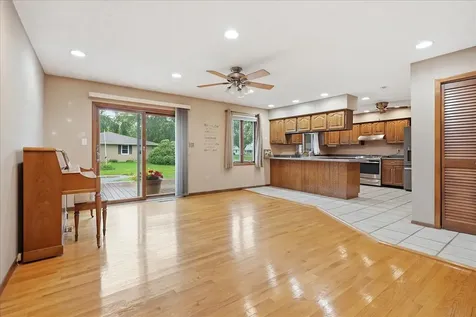 404 Clayton Drive Watseka IL 60970