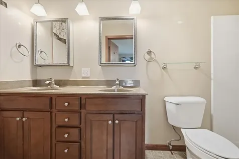 404 Clayton Drive Watseka IL 60970