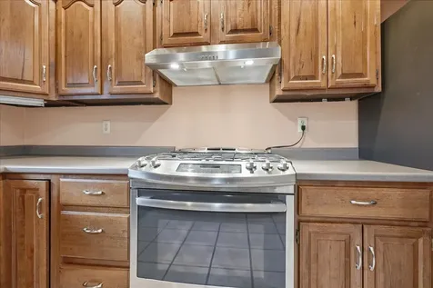 404 Clayton Drive Watseka IL 60970