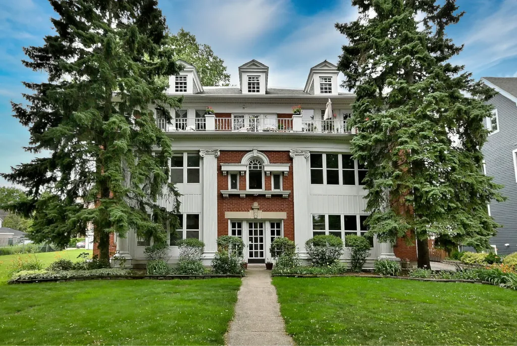 113 South Scoville Avenue Oak Park IL 60302
