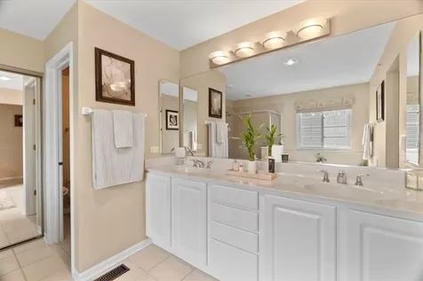 1225 Mallard Lane Hoffman Estates IL 60192