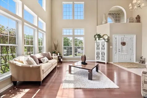 1225 Mallard Lane Hoffman Estates IL 60192