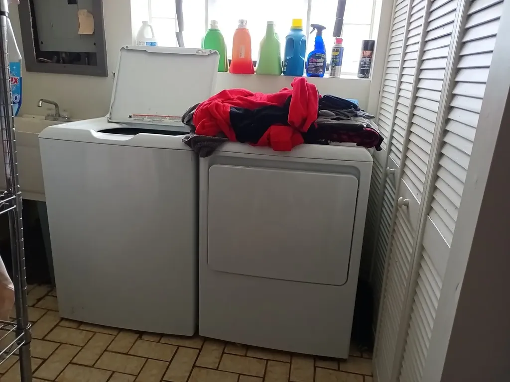 3253 North Oconto Avenue Chicago IL 60634