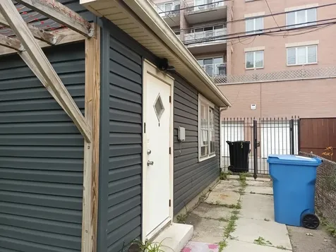 3253 North Oconto Avenue Chicago IL 60634