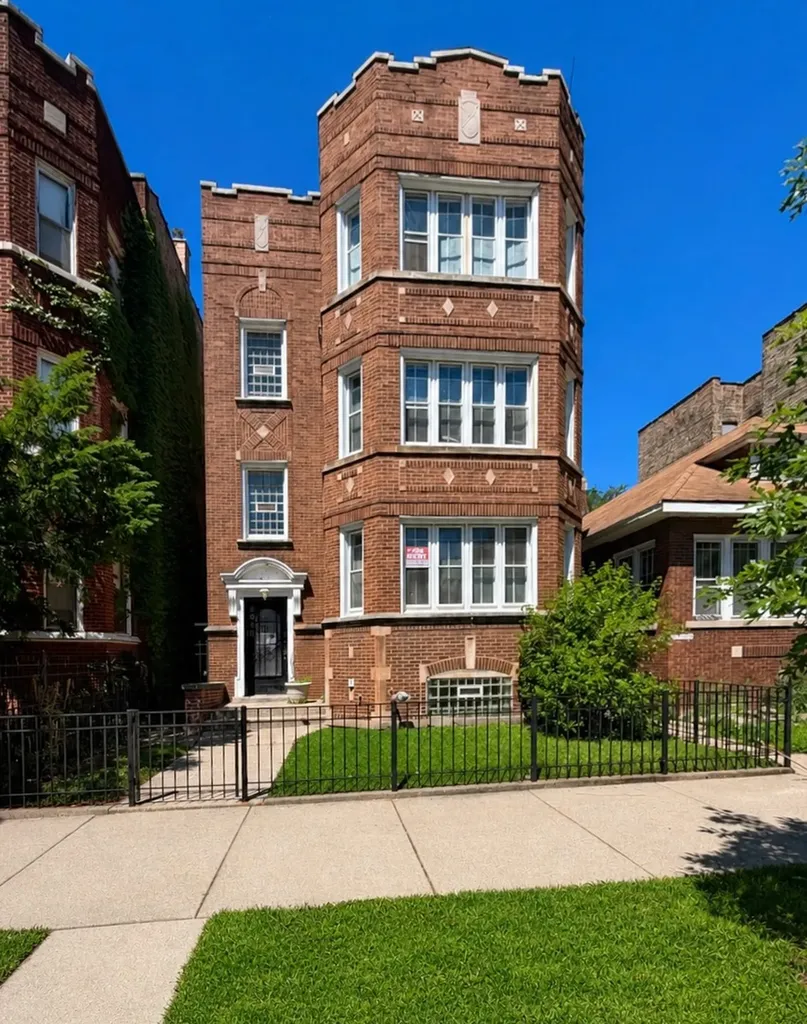 8010 South Marshfield Avenue Chicago IL 60620