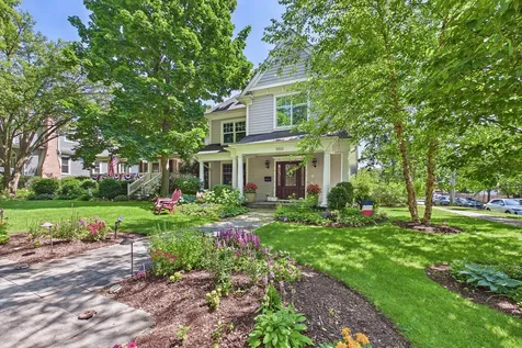 1050 Spruce Street Winnetka IL 60093