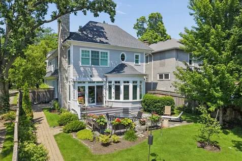1050 Spruce Street Winnetka IL 60093