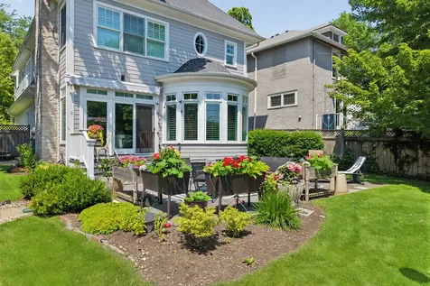 1050 Spruce Street Winnetka IL 60093