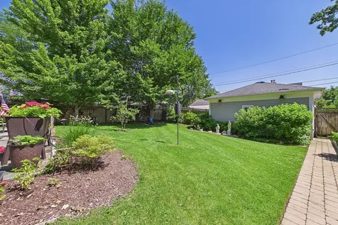 1050 Spruce Street Winnetka IL 60093