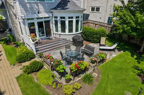1050 Spruce Street Winnetka IL 60093