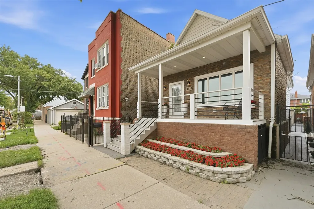3619 South Parnell Avenue Chicago IL 60609