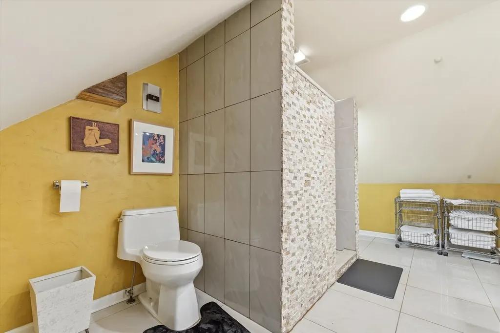 3619 South Parnell Avenue Chicago IL 60609