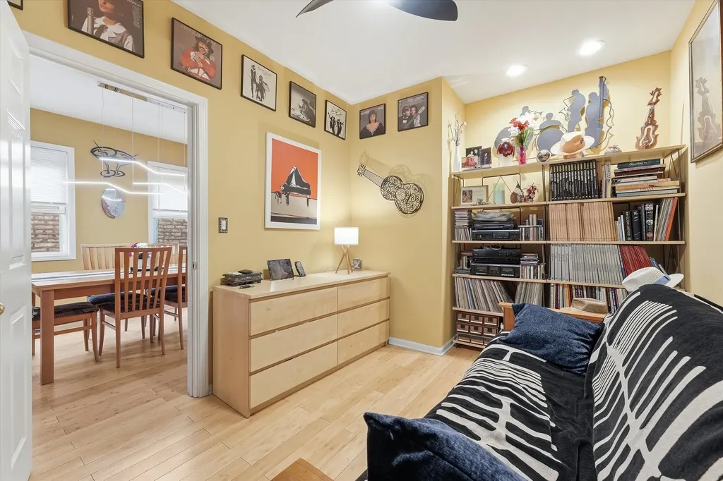 3619 South Parnell Avenue Chicago IL 60609