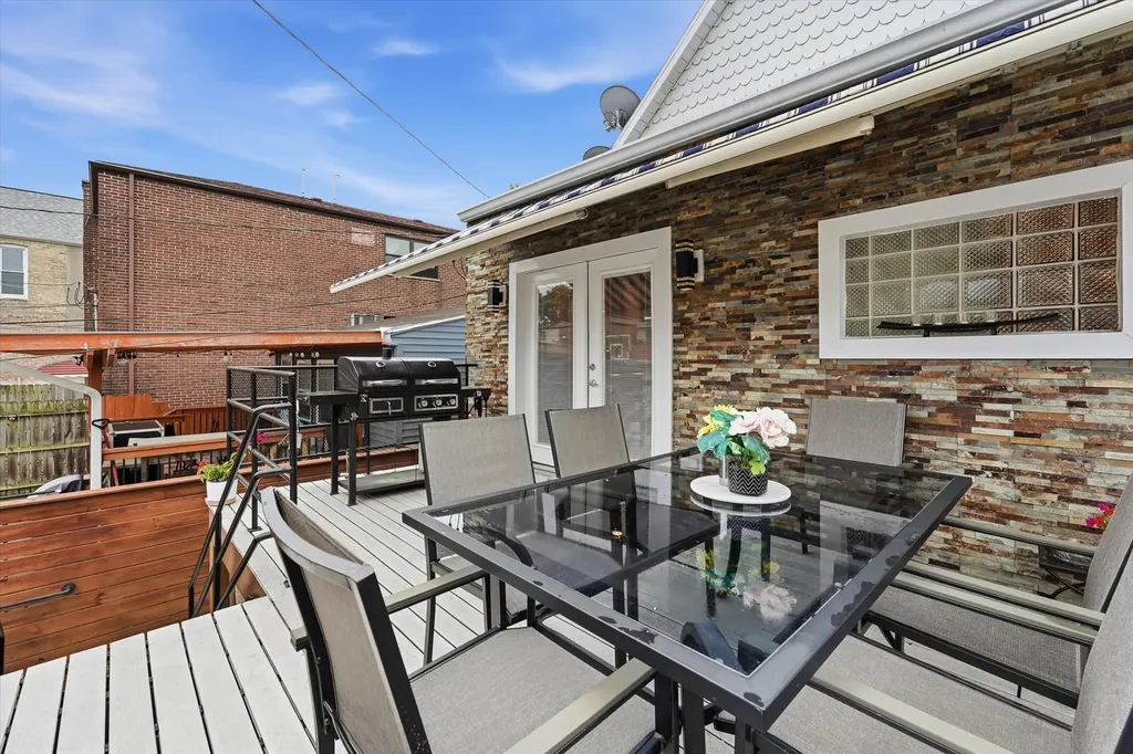 3619 South Parnell Avenue Chicago IL 60609