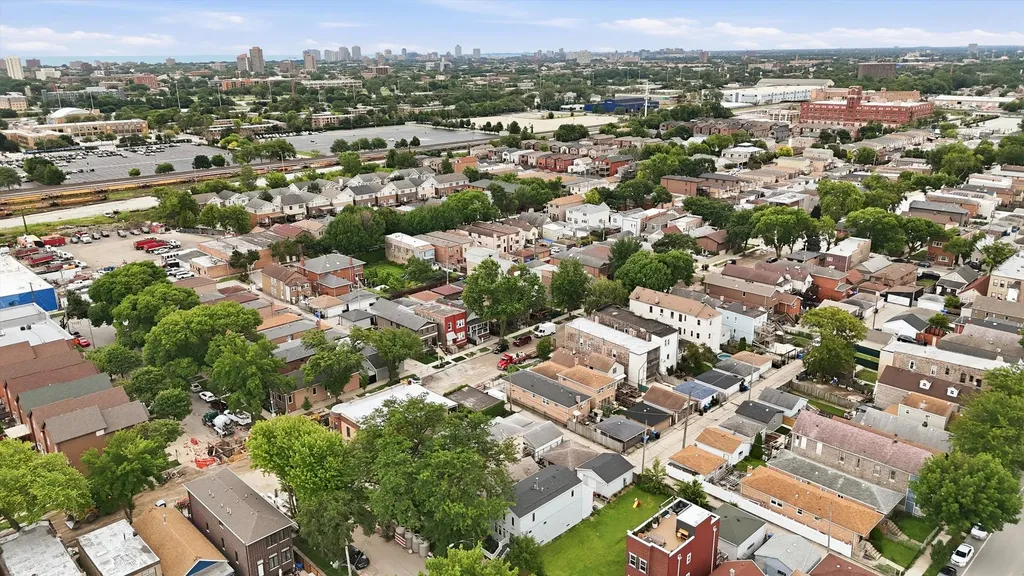 3619 South Parnell Avenue Chicago IL 60609
