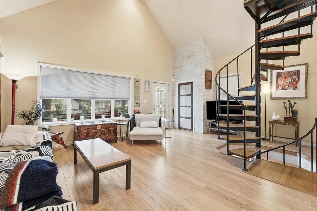 3619 South Parnell Avenue Chicago IL 60609